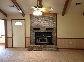 $600 For The Rent,$600 For The Deposit  in Searcy, AR (Photo 3 of 8)