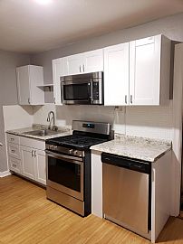 1523 Sanford Ave in Saint Louis, MO (Photo 8 of 12)