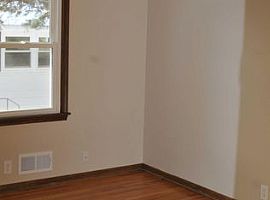  2 Beds 1 Bath in Hopkins, MN (Photo 5 of 5)