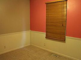 3 Beds 2 Baths in Carlisle, IA (Photo 4 of 6)