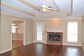 3 Bed, 2.0 Bath, 1560 Sqft, $950 in Madison, MS (Photo 3 of 10)