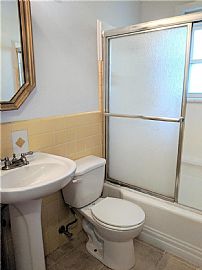 4 Bed, 3.0 Bath, 1520 Sqft, $950 in Saint Louis, MO (Photo 6 of 10)