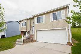 7305 Wyoming St in Omaha, NE