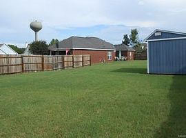 89 Summerfield Dr, Deatsville, Al 36022 in Deatsville, AL (Photo 3 of 4)