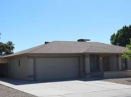 10455 S 44th St, Phoenix, Az 85044 in Phoenix, AZ (Photo 4 of 8)