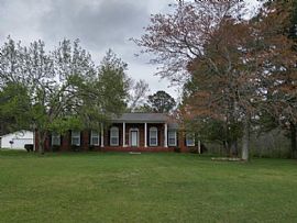 528 Farm Supply Rd, Laceys Spring, Al 35754 in Laceys Spring, AL