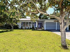 660 Corwood Dr, Sarasota, Fl 34234 in Sarasota, FL