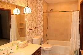 3 Bedroom 1401 E Garfield St # Hous Mount Horeb Wi 53572 in Mount Horeb, WI (Photo 8 of 10)