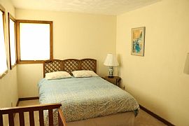 3 Bedroom 1401 E Garfield St # Hous Mount Horeb Wi 53572 in Mount Horeb, WI (Photo 9 of 10)