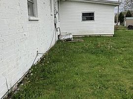 A Beautiful 3 Bedroom Apartment, with 2 Bathrooms in Lily, KY (Photo 12 of 12)