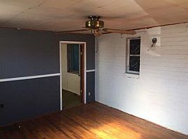 A Beautiful 3 Bedroom Apartment, with 2 Bathrooms in Lily, KY (Photo 6 of 12)