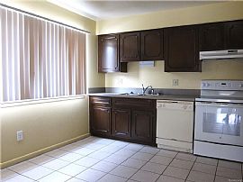 5099 Mansfield Ave, Royal Oak, Mi 48073  in Royal Oak, MI (Photo 2 of 7)