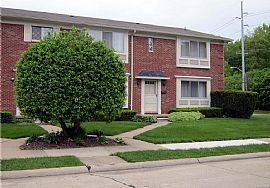 5099 Mansfield Ave, Royal Oak, Mi 48073  in Royal Oak, MI (Photo 6 of 7)