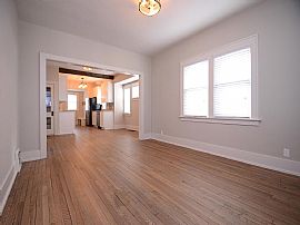 413 W Hahn Ave in North Platte, NE (Photo 2 of 10)