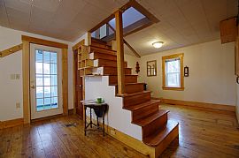 3 Bedroom/2 Bathroom Single Family Home in Convenient Location in Lebanon, NH (Photo 2 of 12)