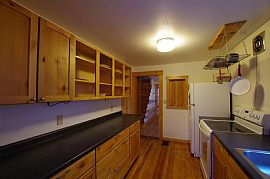 3 Bedroom/2 Bathroom Single Family Home in Convenient Location in Lebanon, NH (Photo 5 of 12)