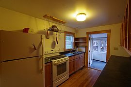 3 Bedroom/2 Bathroom Single Family Home in Convenient Location in Lebanon, NH (Photo 6 of 12)