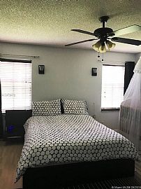 4196 Pine Ridge Ln, Weston, Fl 33331 The Rent Is $400 in Weston, FL (Photo 3 of 4)