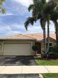 4196 Pine Ridge Ln, Weston, Fl 33331 The Rent Is $400 in Weston, FL (Photo 4 of 4)