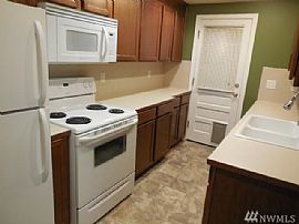 Perfect Location For People Who Is Looking For Easy Commute in  in Seattle, WA (Photo 2 of 6)