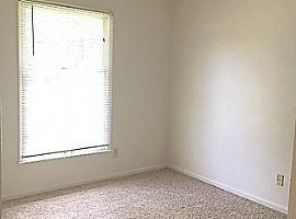 6805 Reelfoot Lake Ct,Louisville, Ky 40291  in Louisville, KY (Photo 3 of 7)