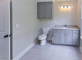 5605 Alta Dena St Sw, Huntsville, Al 35802 in Huntsville, AL (Photo 10 of 12)