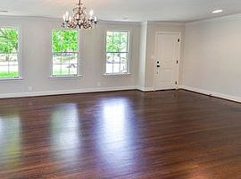 5605 Alta Dena St Sw, Huntsville, Al 35802 in Huntsville, AL (Photo 3 of 12)