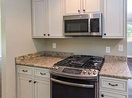 5605 Alta Dena St Sw, Huntsville, Al 35802 in Huntsville, AL (Photo 6 of 12)