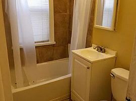 3338 N Richards Street # First Floor, Milwaukee, Wi 53212 in Milwaukee, WI (Photo 3 of 7)