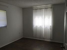  2971 Crane Ave, North Port, Fl 34286 2 Beds 1 Bath 1,040 Sqft in North Port, FL (Photo 4 of 7)
