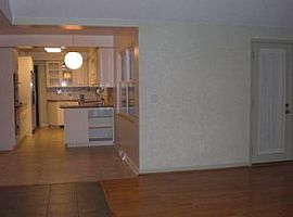 33350 S Woodland Rd, Pepper Pike, Oh 44124 3 Beds 2.5 Baths in Pepper Pike, OH (Photo 4 of 8)