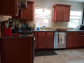 1075 Berne St Se, Atlanta, Ga 30316 The Rent Is $300 in Atlanta, GA (Photo 2 of 9)