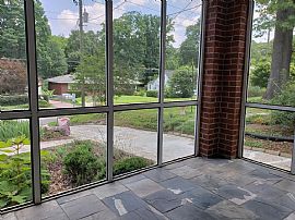 1075 Berne St Se, Atlanta, Ga 30316 The Rent Is $300 in Atlanta, GA (Photo 7 of 9)