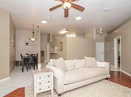 226 W New Meadows Dr, Sugar Land, Tx 77479 Rent$750 and Dep $750 in Sugar Land, TX (Photo 2 of 7)