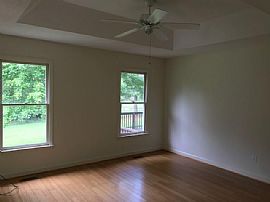 2400 Varner Rd in Greensboro, NC (Photo 3 of 12)