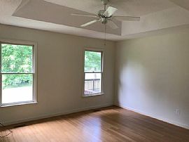 2400 Varner Rd in Greensboro, NC (Photo 8 of 12)