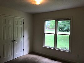 2400 Varner Rd in Greensboro, NC (Photo 9 of 12)