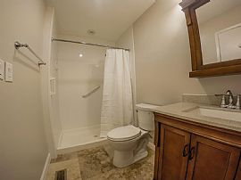 8742 Shadycreek Dr in Dayton, OH (Photo 11 of 12)