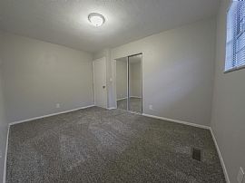 8742 Shadycreek Dr in Dayton, OH (Photo 8 of 12)