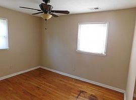 55 Westgate Ct, Versailles, Ky 40383 Rent $500 $ Dep $500  in Versailles, KY (Photo 7 of 10)