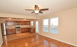 1208 N Aberdeen Dr, Franklin, in 46131 3 Beds 2.5 Baths in Franklin, IN (Photo 5 of 9)