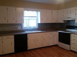 222 Watt St, Jeffersonville, in 47130 Rent $500 and Dep $500 in Jeffersonville, IN (Photo 4 of 5)