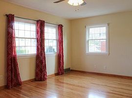 1519 Mctavish Dr, Clarksville, in 47129 Rent $600 and Dep $600 in Clarksville, IN (Photo 3 of 9)