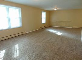 1016 Candlewood Way, Fort Wayne, in 46845 Rent $650 and Dep $650 in Fort Wayne, IN (Photo 10 of 10)