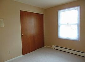 1016 Candlewood Way, Fort Wayne, in 46845 Rent $650 and Dep $650 in Fort Wayne, IN (Photo 4 of 10)