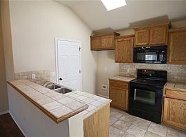 $800 For Rent,$800 For Deposit  in Broken Arrow, OK (Photo 5 of 8)