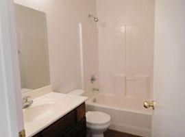 6915 S 8th Dr, Phoenix, Az 85041 in Phoenix, AZ (Photo 7 of 8)