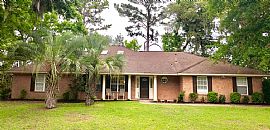 1117 Otter Cir, Beaufort, Sc 29902 The Rent Is $500 in Beaufort, SC (Photo 3 of 5)