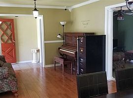 4708a Wheaton Ln Nw, Huntsville, Al 35816 in Huntsville, AL (Photo 3 of 5)