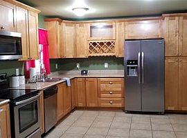 4708a Wheaton Ln Nw, Huntsville, Al 35816 in Huntsville, AL (Photo 4 of 5)